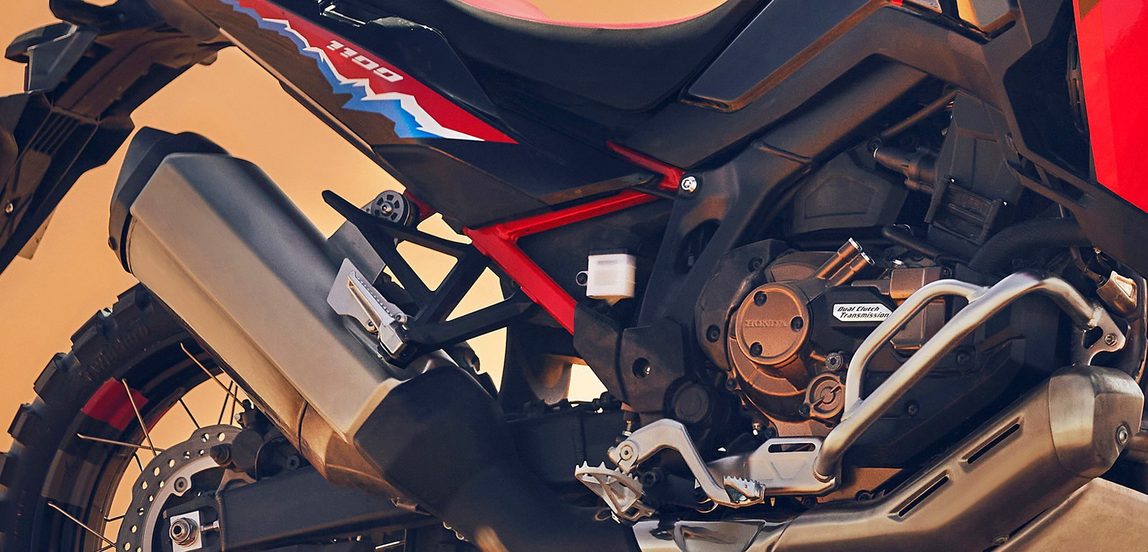 24YM_CRF1100AT_Features_5_Chassisjpg_1