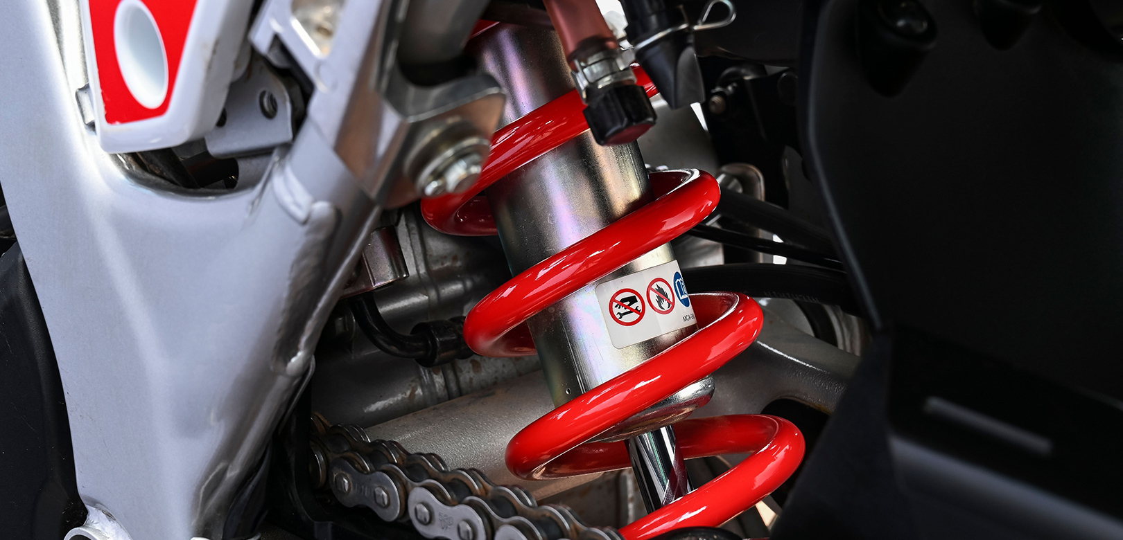 CRF300L_AT_Features_4_2022-11-09-073254_dqkijpg_1