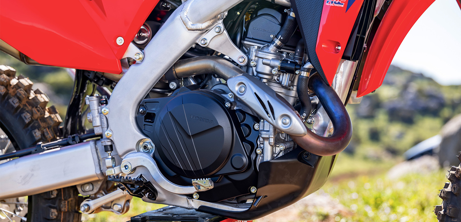 CRF450X_Features_Performancejpg_1